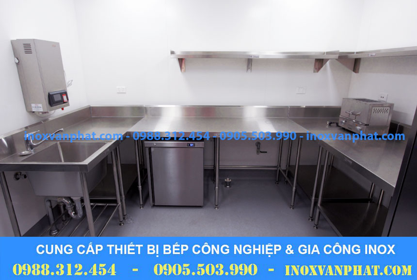 Bàn inox công nghiệp