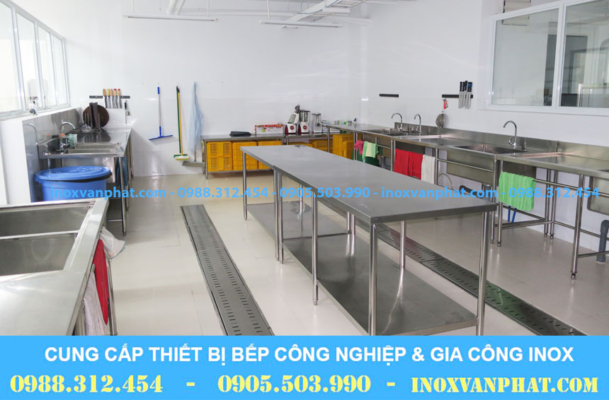 Bàn inox công nghiệp