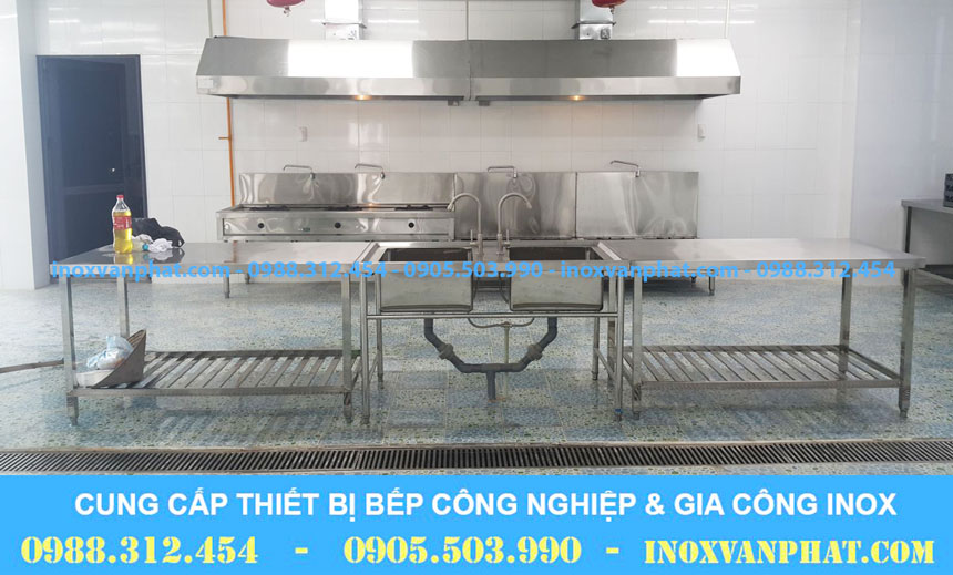 Bàn inox công nghiệp