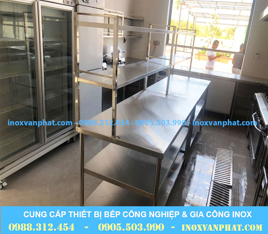 Bàn inox công nghiệp