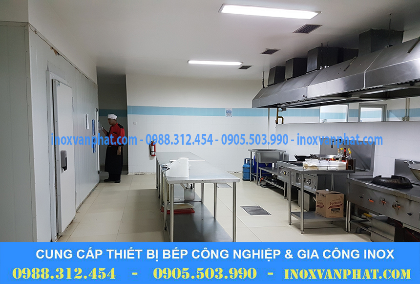 Bếp á công nghiệp