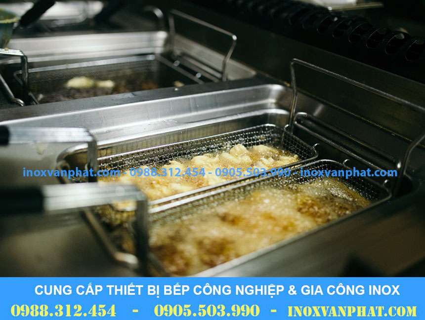 Bếp chiên nhà hàng