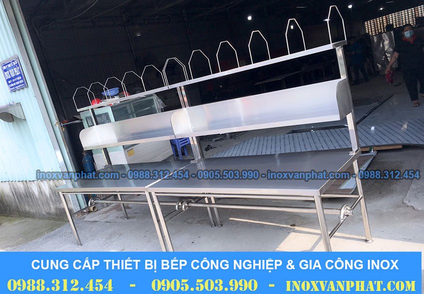 Bàn inox công nghiệp