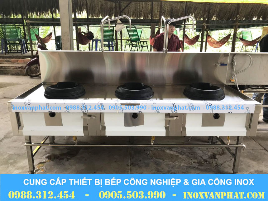 Bếp á công nghiệp