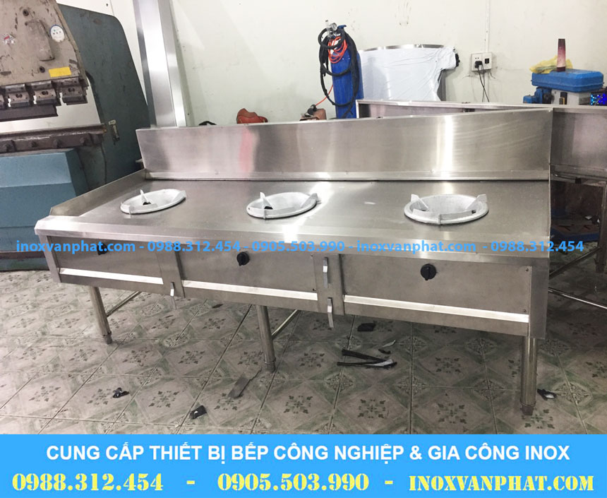 Bếp á công nghiệp